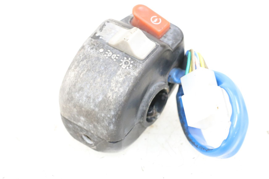 photo de COMMODO DROIT KYMCO AGILITY 4T 50 (2005 - 2018) - Vue d’ensemble