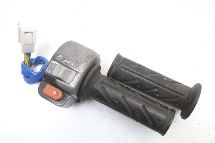 photo de COMMODO DROIT KYMCO AGILITY 4T 50 (2005 - 2018) - Vue principale