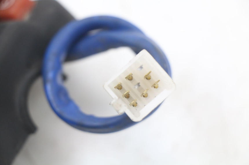 photo de COMMODO DROIT KYMCO AGILITY 4T 50 (2005 - 2018) - Gros plan technique