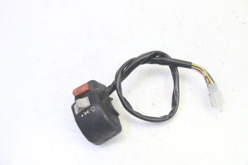 photo de COMMODO DROIT KYMCO AGILITY NAKED RENOUVO 2T 50 (2011 - 2018) - Zoom état d’usage