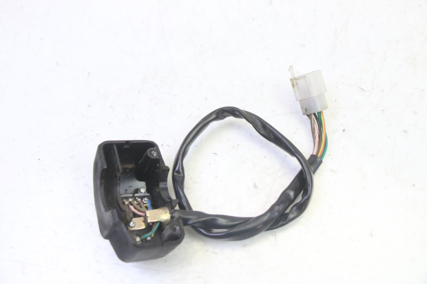 photo de COMMODO DROIT KYMCO AGILITY NAKED RENOUVO 2T 50 (2011 - 2018) - Autre angle de vue