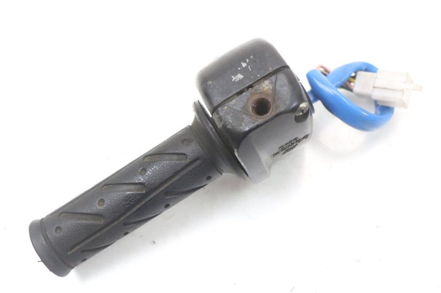 photo de COMMODO DROIT KYMCO AGILITY PREMIUM 50 (2007 - 2010) - Autre angle de vue