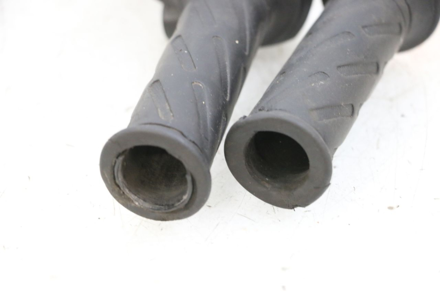 photo de COMMODO DROIT MAG POWER BOMBERS 4T 50 (2016 - 2026) - État de surface