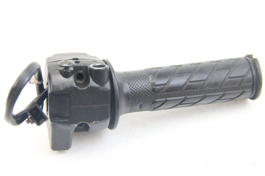 photo de COMMODO DROIT MBK BOOSTER NEXT GENERATION 50 (2004 - 2007) - Détail de la pièce