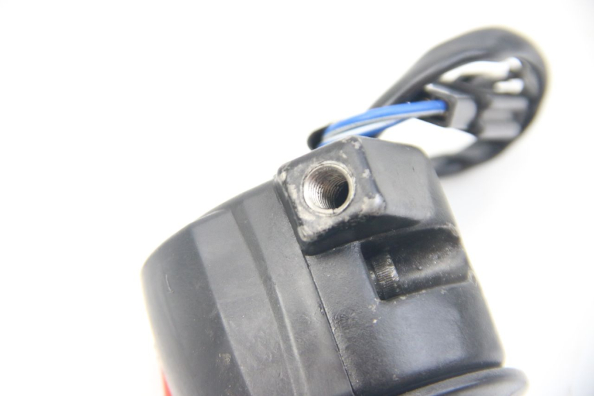 photo de COMMODO DROIT MBK BOOSTER NEXT GENERATION 50 (2004 - 2007) - Zoom état d’usage