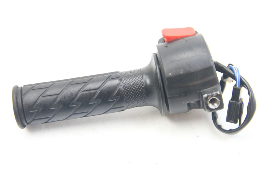 photo de COMMODO DROIT MBK BOOSTER NEXT GENERATION 50 (2004 - 2007) - Autre angle de vue