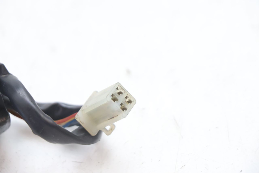 photo de COMMODO DROIT MBK BOOSTER SPIRIT 50 (1996 - 1999) - Points de fixation