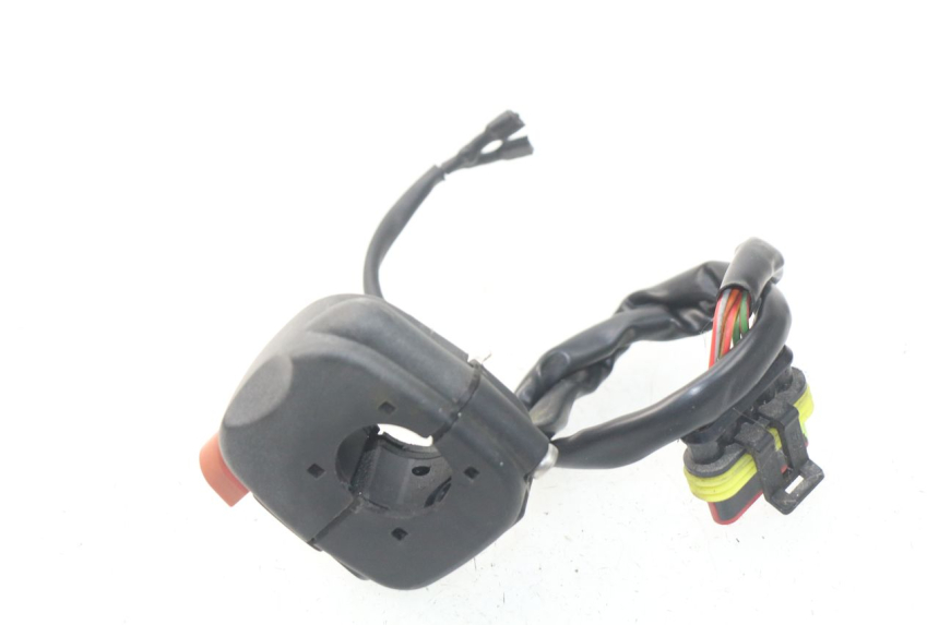 photo de COMMODO DROIT MV AGUSTA BRUTALE R WALLY 910 (2008 - 2008) - Gros plan technique