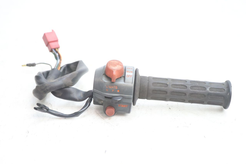 photo de COMMODO DROIT HONDA CB TWO FIFTY 250 (1991 - 2002) - Vue principale