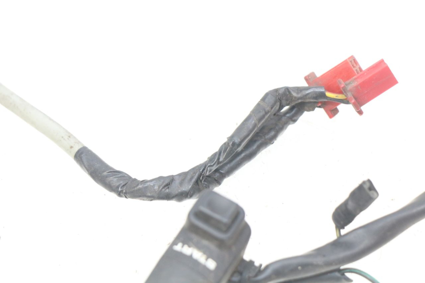 photo de COMMODO DROIT HONDA CBR RR FIREBLADE 900 (1992 - 1994) - Vue d’ensemble