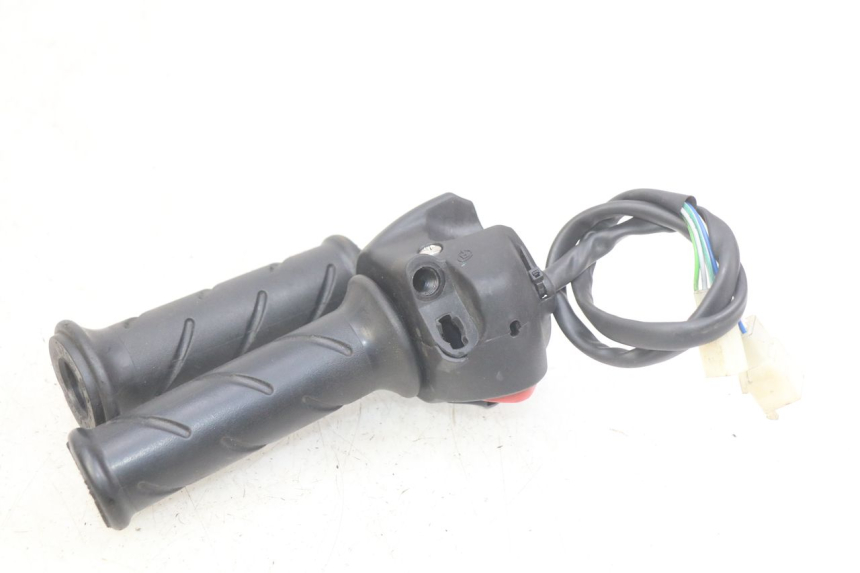 photo de COMMODO DROIT PEUGEOT CITYSTAR AIR 125 (2014 - 2017) - Détail de la pièce