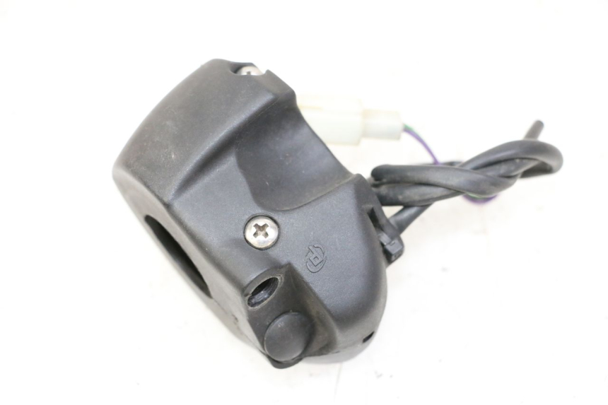 photo de COMMODO DROIT PEUGEOT CITYSTAR 50 (2013 - 2017) - Détail de la pièce