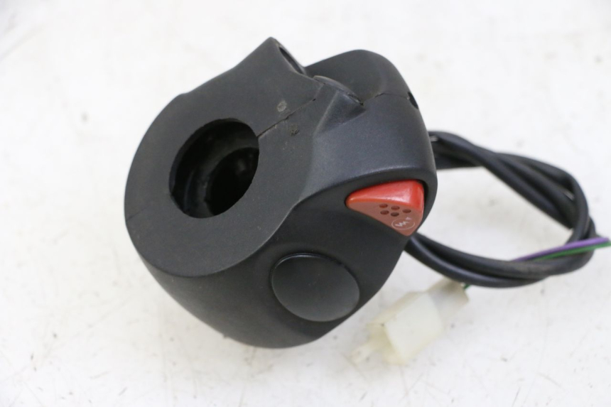 photo de COMMODO DROIT PEUGEOT CITYSTAR 50 (2013 - 2017) - Zoom état d’usage