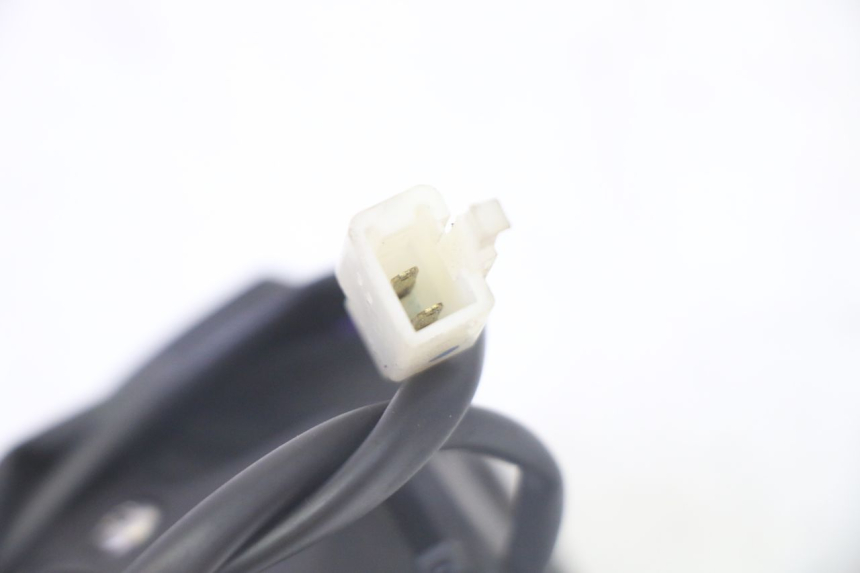 photo de COMMODO DROIT PEUGEOT CITYSTAR 50 (2013 - 2017) - Points de fixation