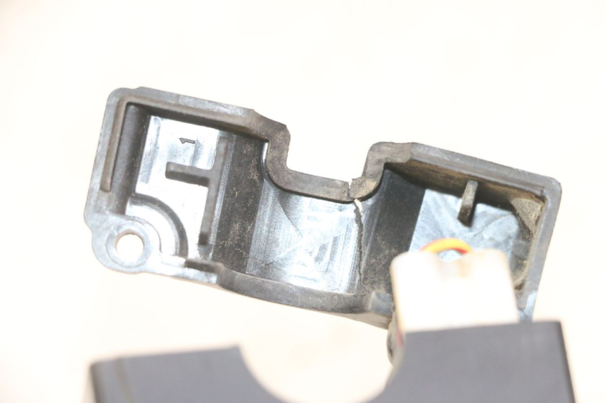 photo de COMMODO DROIT HONDA CRF-F CRF F 110 (2019 - 2022) - Zoom état d’usage