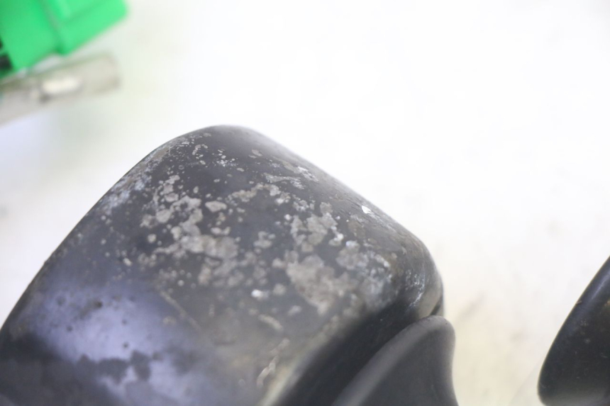 photo de COMMODO DROIT SYM CROX 4T 50 (2016 - 2023) - Zoom état d’usage