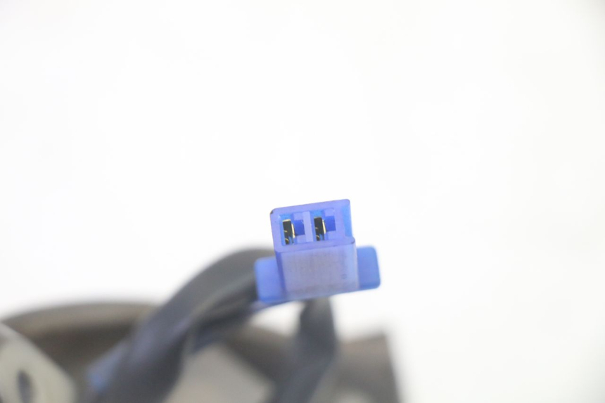 photo de COMMODO DROIT YAMAHA CYGNUS X INJECTION 125 (2007 - 2013) - État de surface