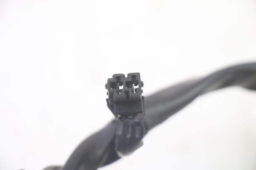 photo de COMMODO DROIT SUZUKI DL V STROM 1000 (2002 - 2007) - État de surface