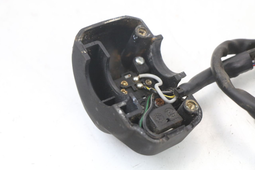 photo de COMMODO DROIT GILERA DNA 50 (2000 - 2007) - Gros plan technique