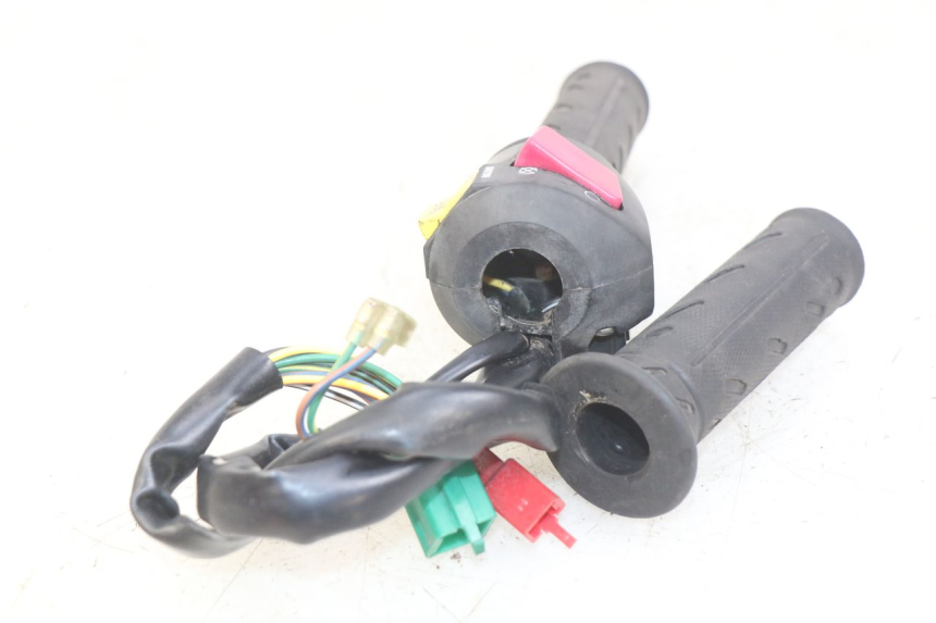 photo de COMMODO DROIT KYMCO DOWNTOWN ABS 125 (2015 - 2017) - Autre angle de vue