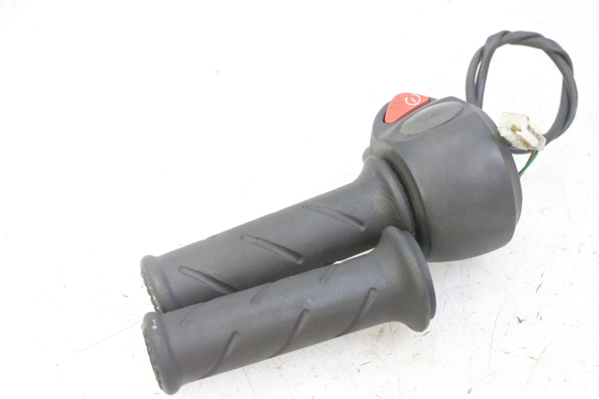 photo de COMMODO DROIT PEUGEOT ELYSTAR 125 (2002 - 2007) - Vue d’ensemble