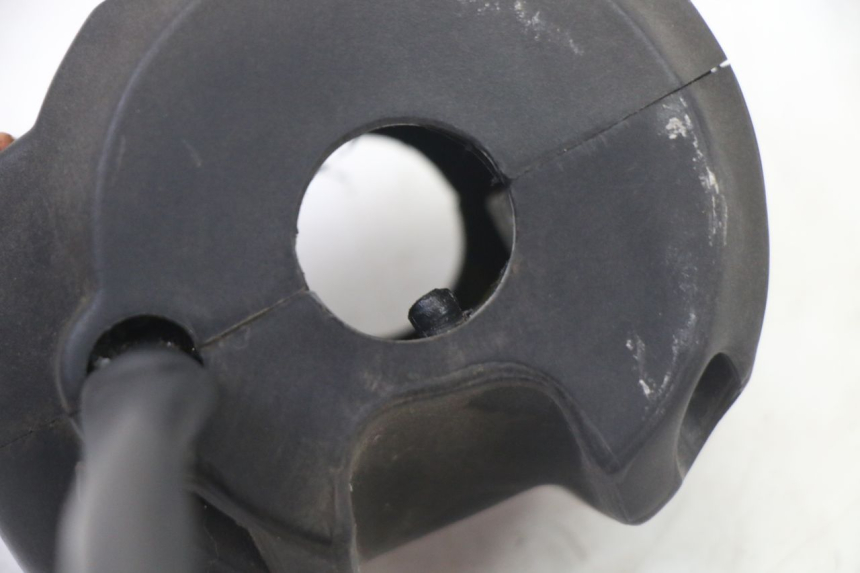 photo de COMMODO DROIT PEUGEOT ELYSTAR 50 (2002 - 2014) - Vue d’ensemble