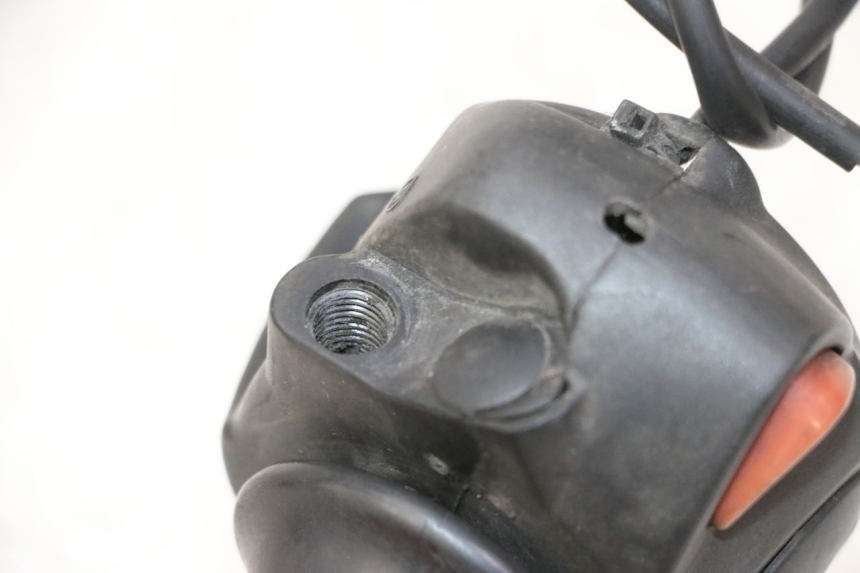 photo de COMMODO DROIT PEUGEOT ELYSTAR 50 (2002 - 2014) - Détail de la pièce