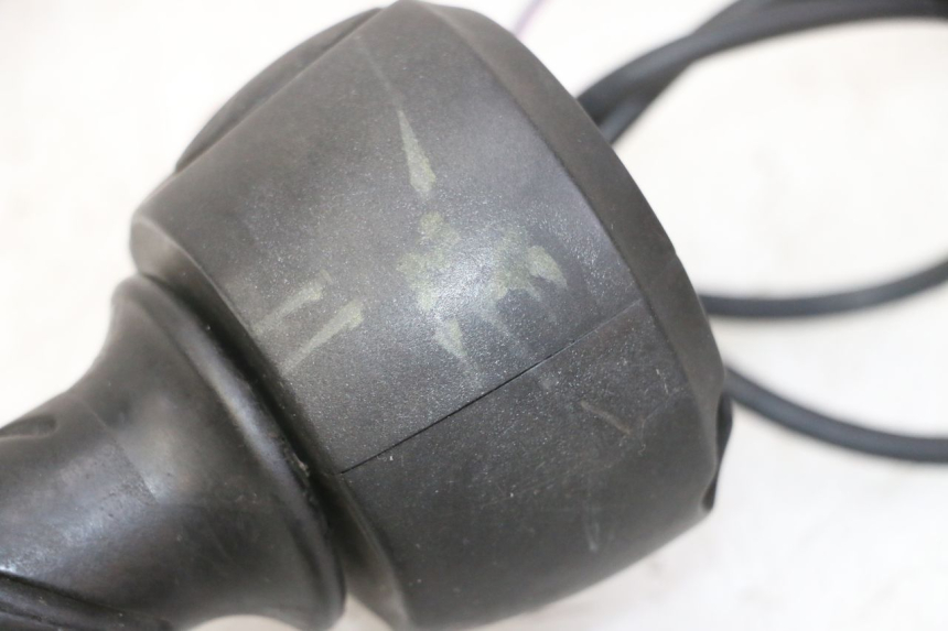 photo de COMMODO DROIT PEUGEOT ELYSTAR 50 (2002 - 2014) - Vue d’ensemble