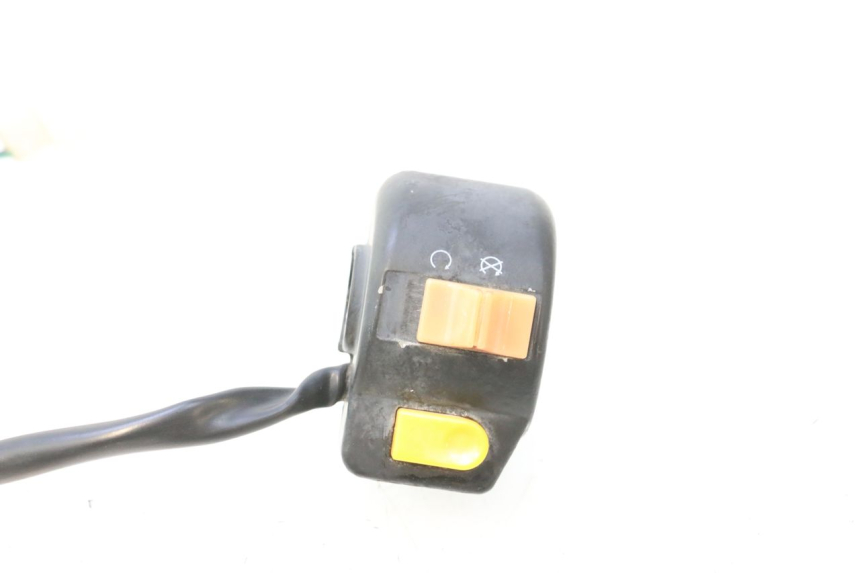 photo de COMMODO DROIT JM MOTORS F45i 4T 50 (2020 - 2023) - Détail de la pièce