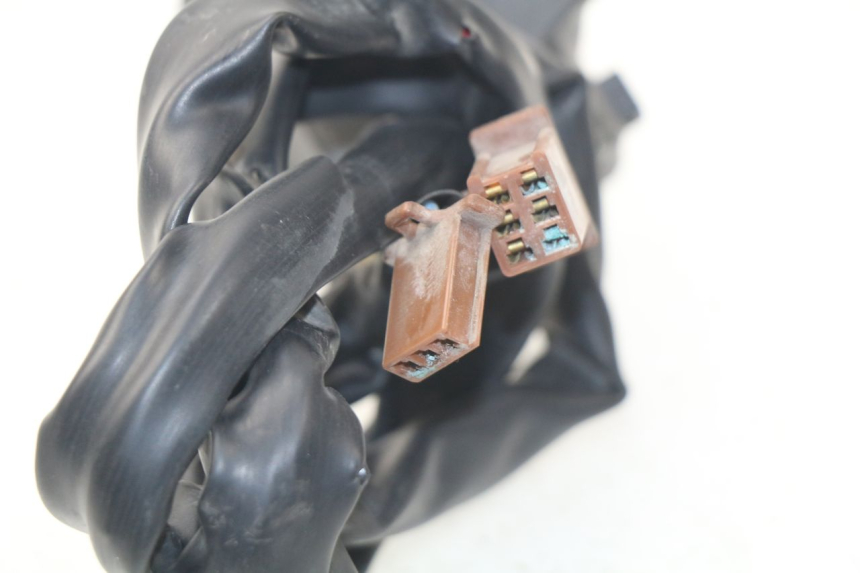 photo de COMMODO DROIT YAMAHA FJR ABS 1300 (2006 - 2012) - Gros plan technique