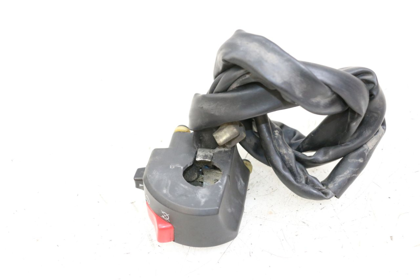 photo de COMMODO DROIT YAMAHA FJR ABS 1300 (2006 - 2012) - Gros plan technique