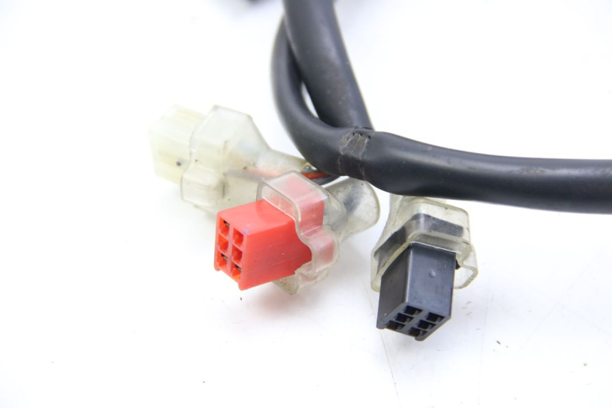 photo de COMMODO DROIT HONDA FORZA 125 (2015 - 2016) - Gros plan technique