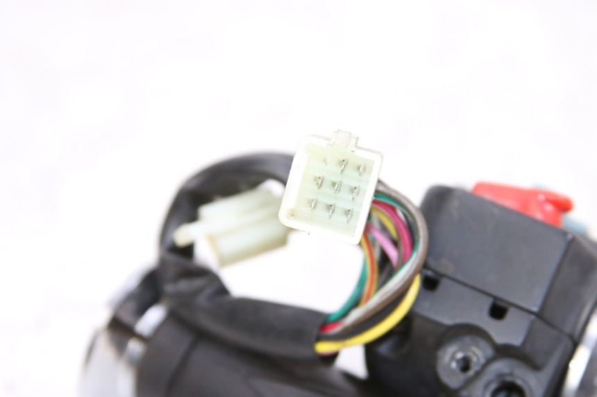 photo de COMMODO DROIT BAOTIAN FRESH 50 (2004 - 2012) - Zoom état d’usage