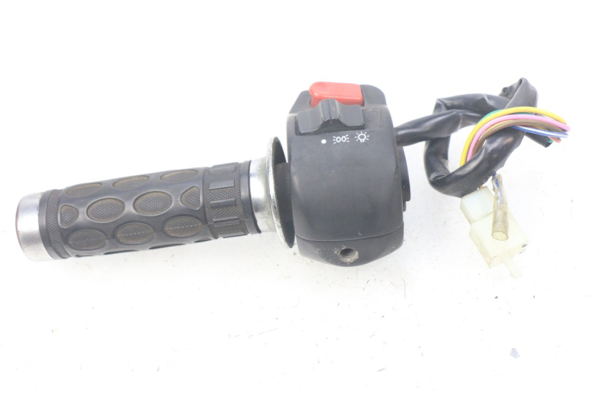 photo de COMMODO DROIT SACHS FY125T FY T 125 (2007 - 2011) - Gros plan technique