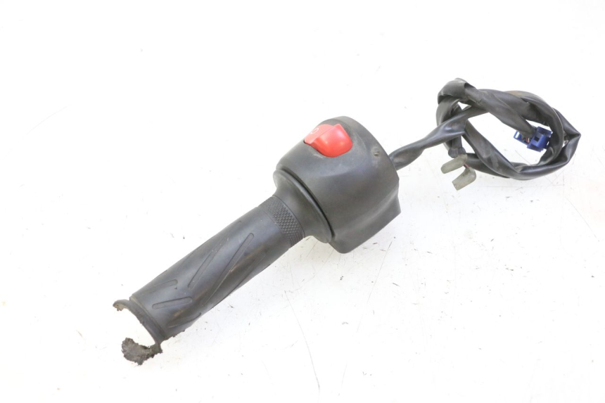 photo de COMMODO DROIT YAMAHA FZ6 N FAZER 600 (2004 - 2006) - Pièce contrôlée