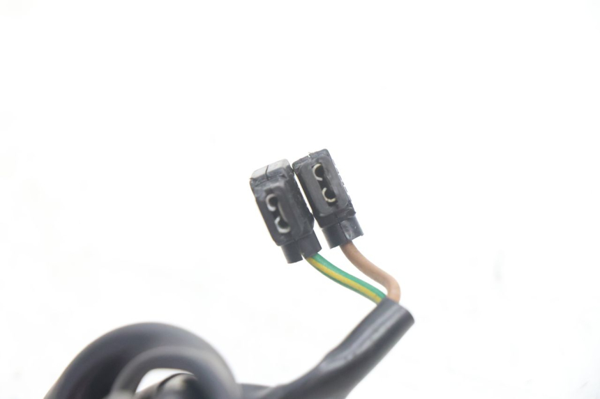 photo de COMMODO DROIT YAMAHA FZ8 800 (2010 - 2016) - Vue d’ensemble