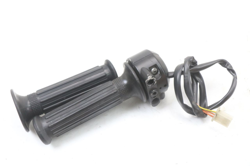 photo de Right handlebar switch HYOSUNG GF 125 (2001 - 2005) - Vue d’ensemble