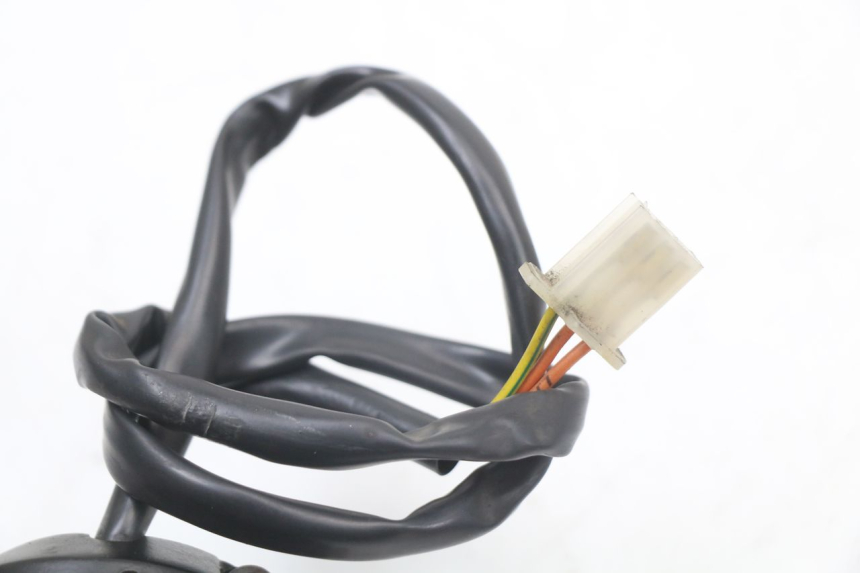 photo de Right handlebar switch HYOSUNG GF 125 (2001 - 2005) - Points de fixation