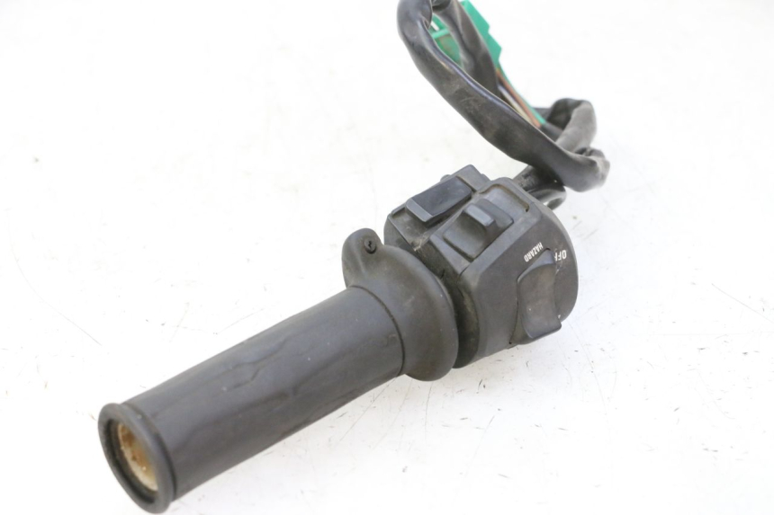 photo de COMMODO DROIT KYMCO GRAND DINK 125 (2008 - 2014) - Autre angle de vue