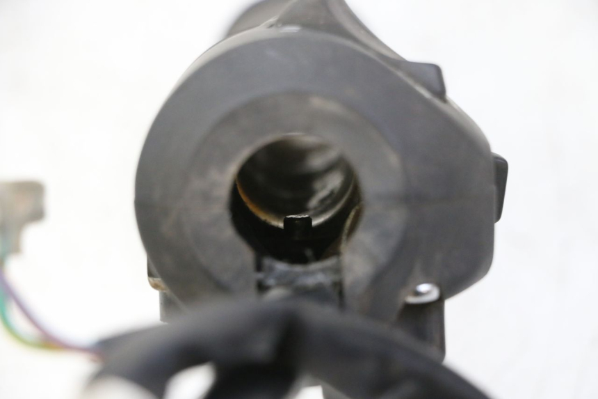 photo de COMMODO DROIT KYMCO GRAND DINK 125 (2008 - 2014) - État de surface