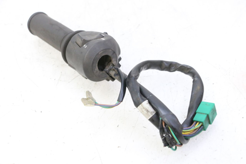 photo de COMMODO DROIT KYMCO GRAND DINK 125 (2008 - 2014) - Pièce contrôlée