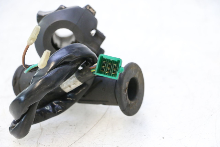 photo de COMMODO DROIT KYMCO GRAND DINK 125 (2008 - 2014) - Vue d’ensemble