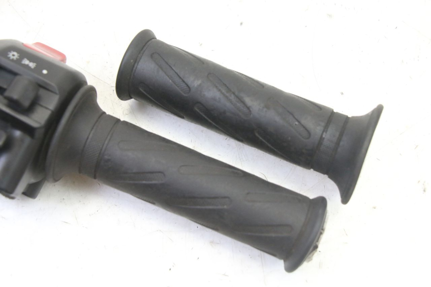 photo de COMMODO DROIT SUZUKI GS GSE 500 (2001 - 2003) - Autre angle de vue