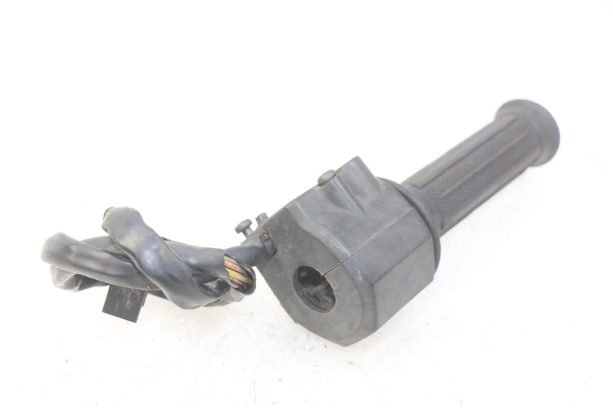 photo de COMMODO DROIT SUZUKI GSX-F GSX  F 1100 (1988 - 1994) - Vue d’ensemble