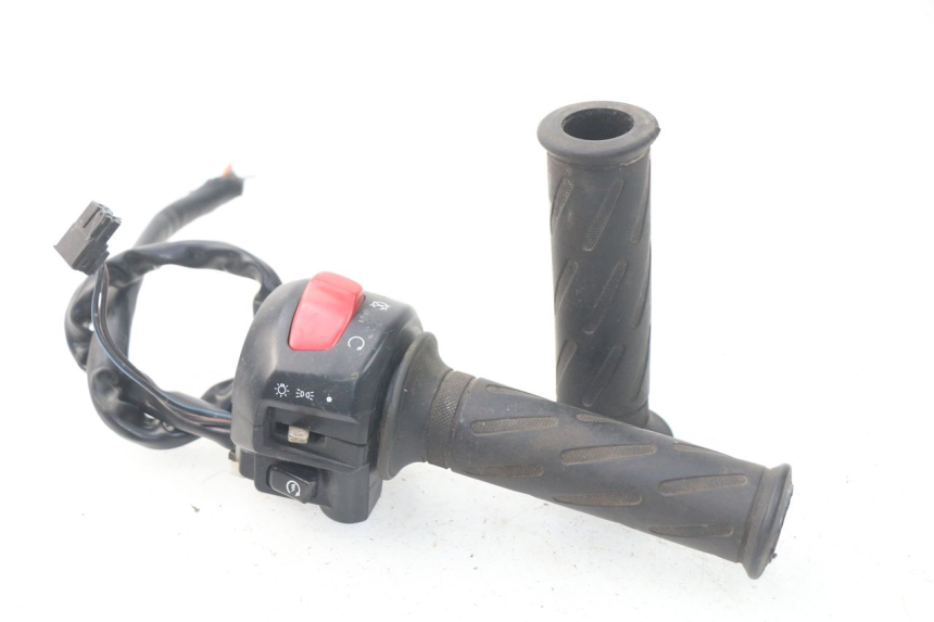 photo de COMMODO DROIT SUZUKI GSX-R GSXR 600 (2001 - 2003) - Vue principale