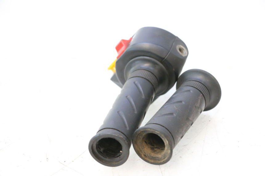 photo de COMMODO DROIT EUROCKA GTR 50 (2007 - 2017) - Points de fixation