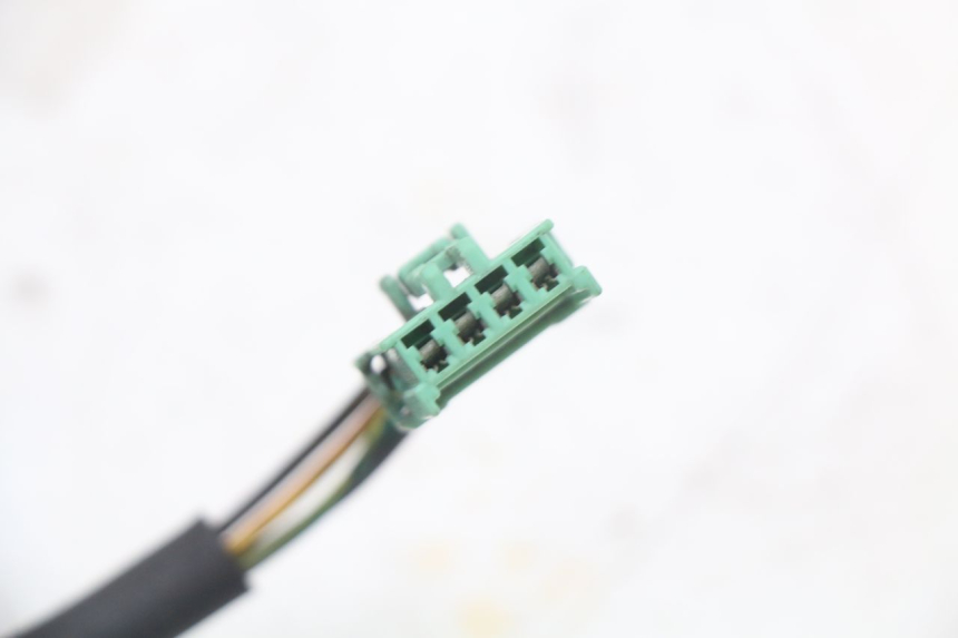 photo de COMMODO DROIT HONDA FES S-WING SWING 125 (2007 - 2015) - État de surface