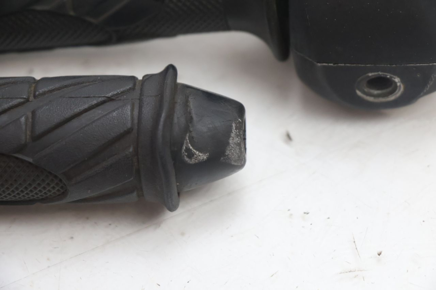 photo de COMMODO DROIT KEEWAY HURRICANE 50 (2006 - 2019) - Gros plan technique