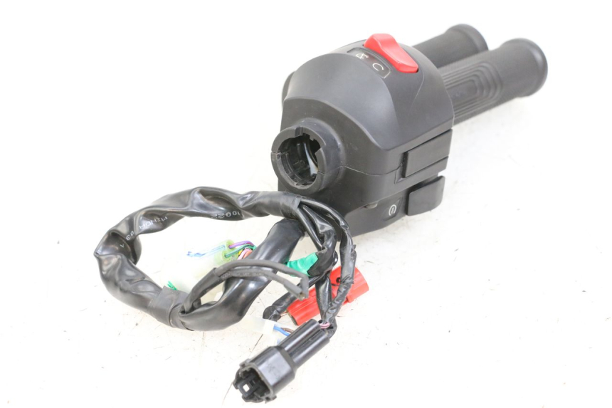 photo de COMMODO DROIT HUSQVARNA SVARTPILEN 401 (2018 - 2023) - Vue d’ensemble