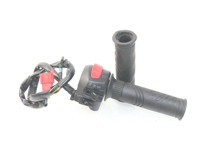 photo de COMMODO DROIT SYM JOYMAX 250 (2013 - 2017) - Vue principale